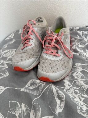 Under Armour Light Gray Running Shoes with Coral-Pink Laces